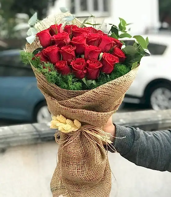 25 adet kırmızı güller